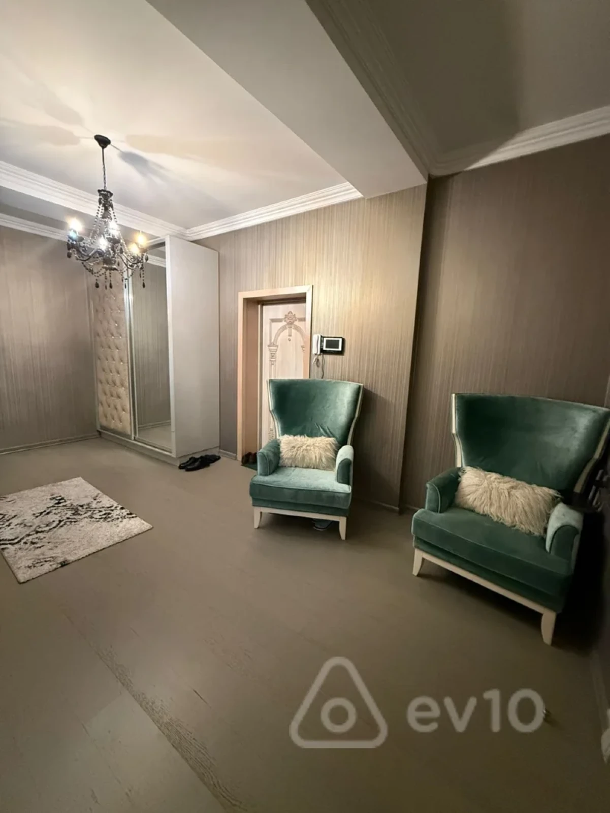 Kirayə verilir 2 otaqlı yeni tikili 95 m²