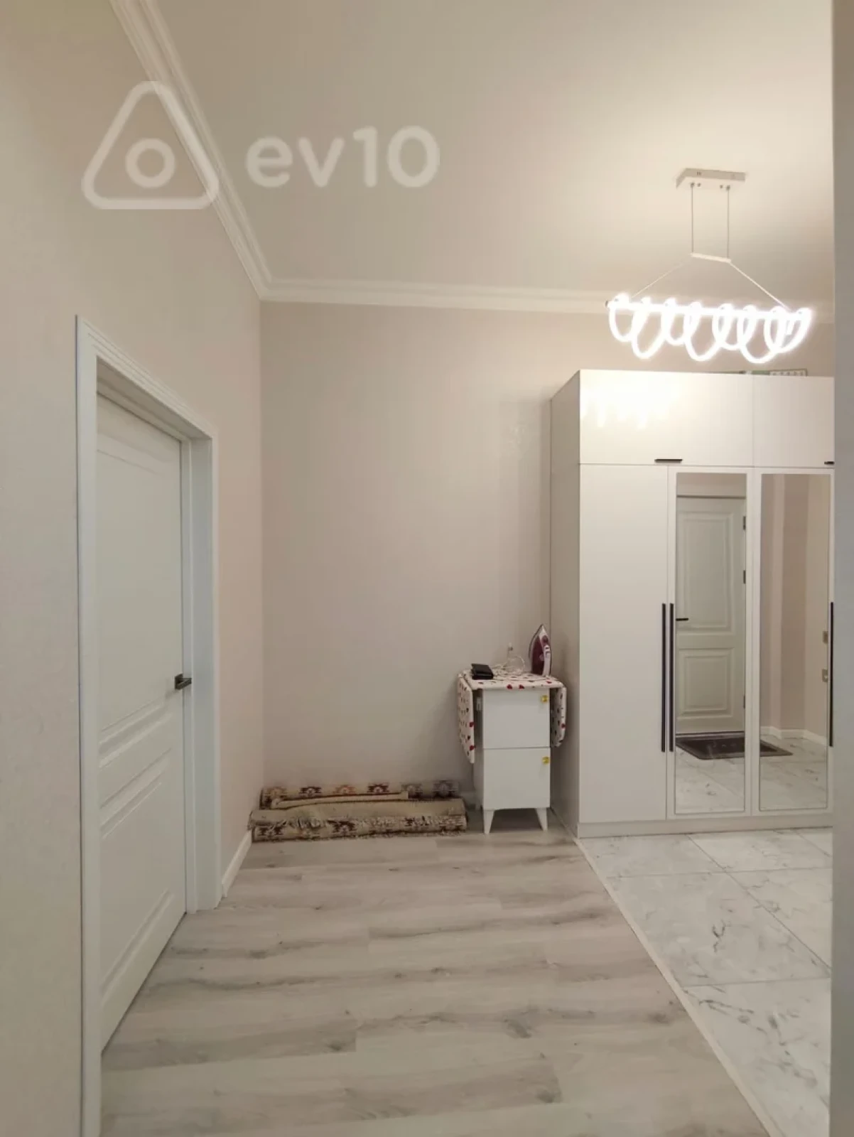 Kirayə verilir 2 otaqlı yeni tikili 95 m²