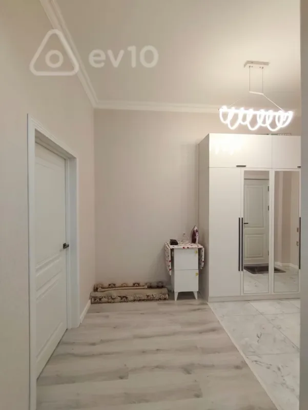 Kirayə verilir 2 otaqlı yeni tikili 95 m²
