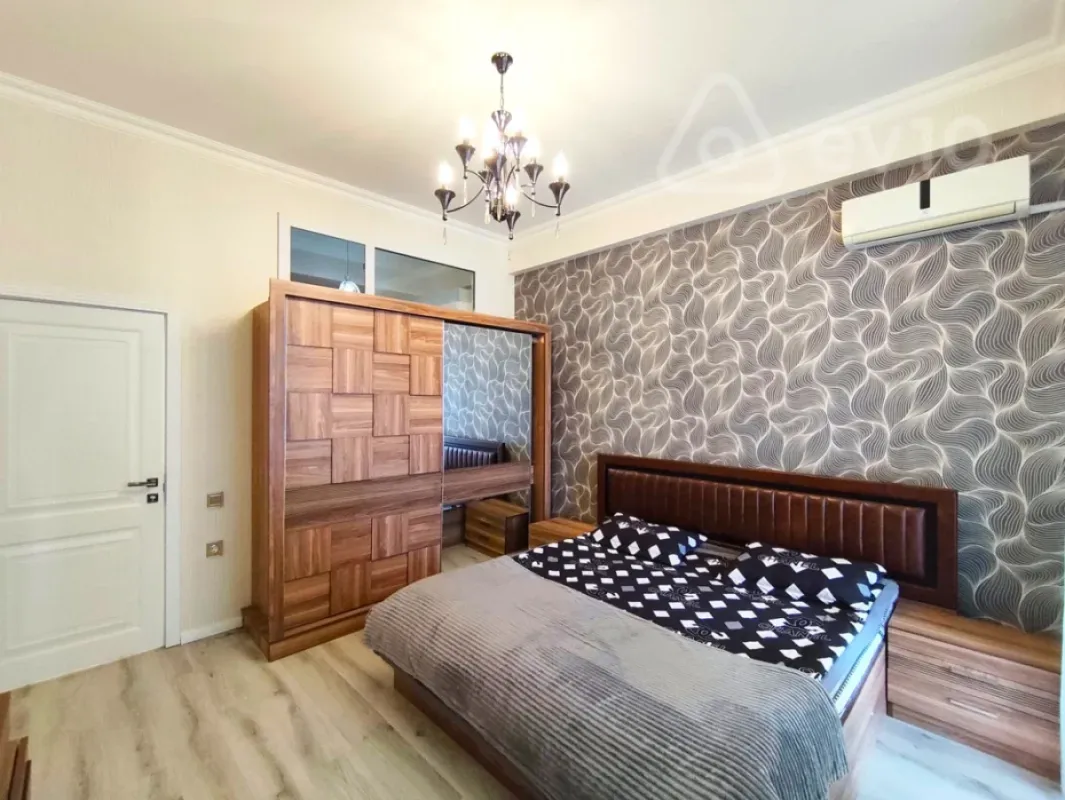Kirayə verilir 2 otaqlı yeni tikili 95 m²