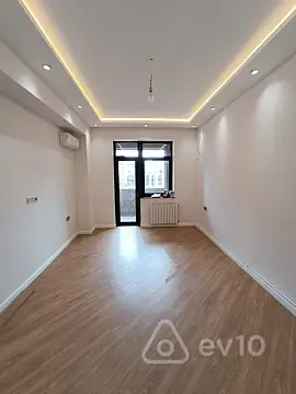 Satılır 2 otaqlı yeni tikili 75 m²