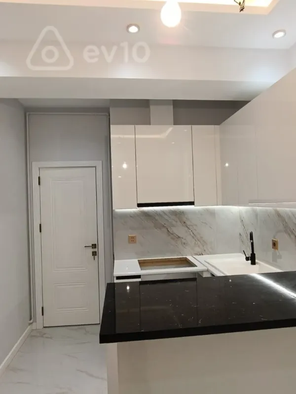 Satılır 2 otaqlı yeni tikili 75 m²