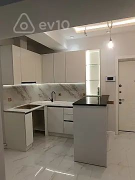 Satılır 2 otaqlı yeni tikili 75 m²
