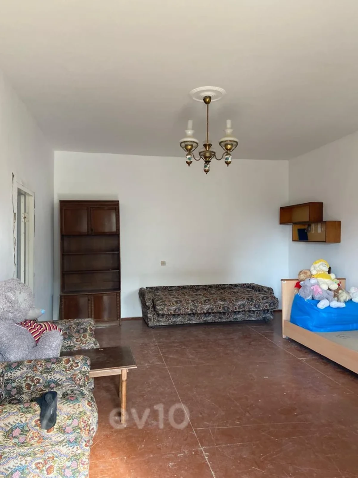 Satılır 5 otaqlı həyət evi 111 m²