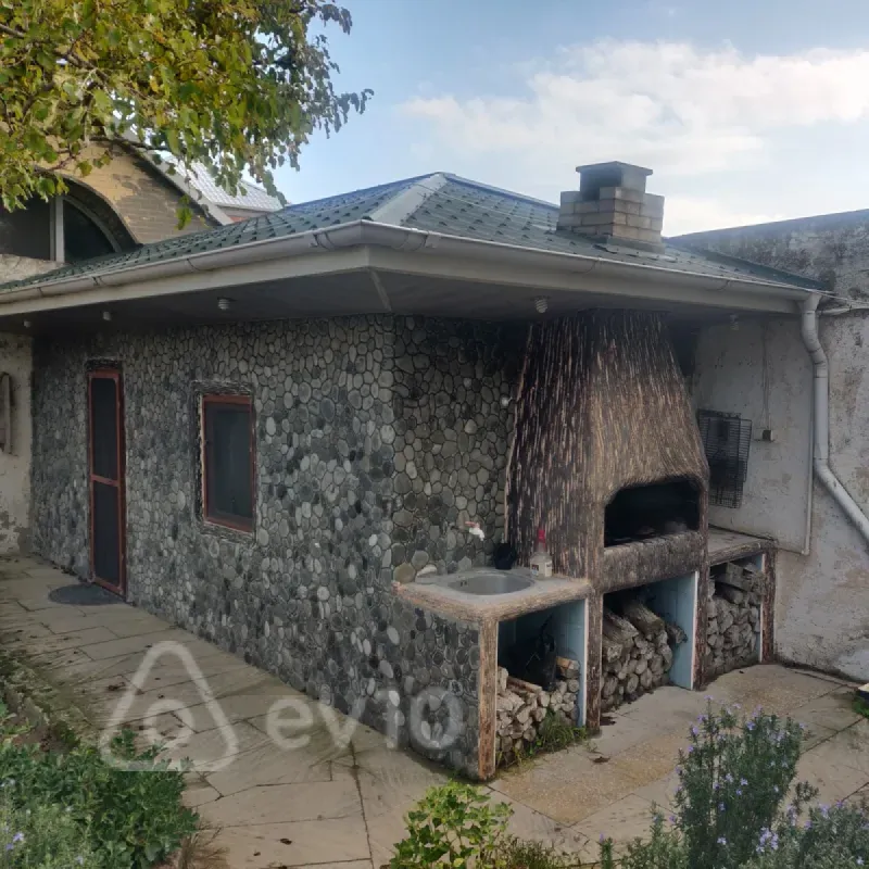 Satılır 5 otaqlı həyət evi 111 m²