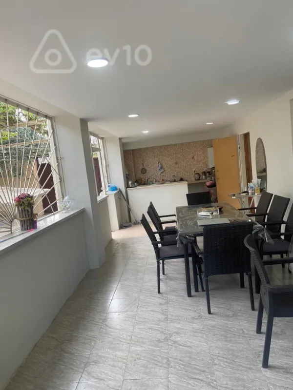 Satılır 5 otaqlı həyət evi 111 m²