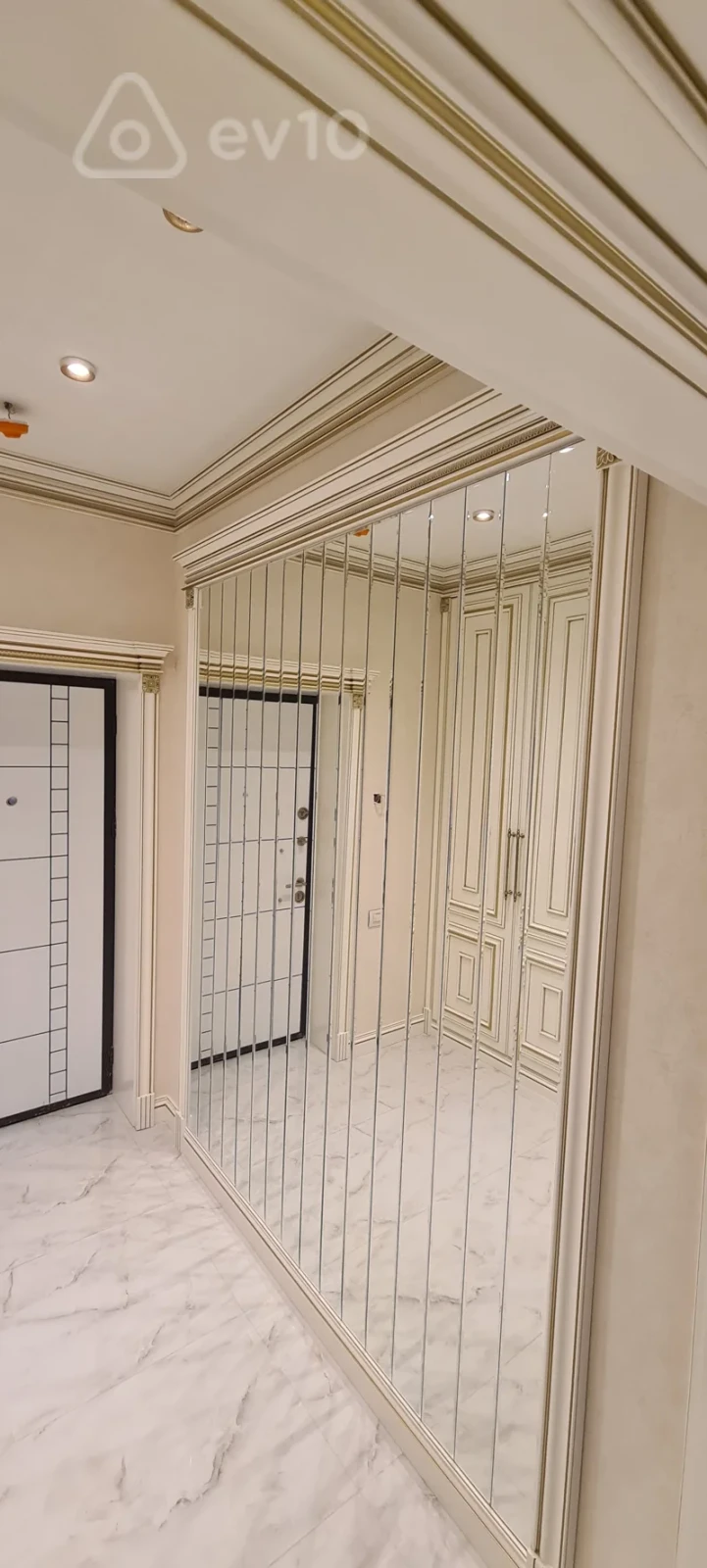 Kirayə verilir 3 otaqlı yeni tikili 106 m²