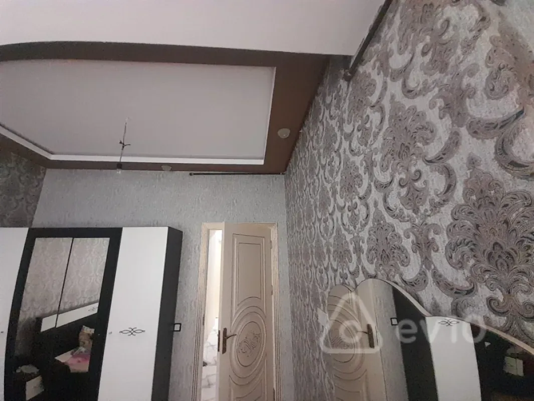 Kirayə verilir 2 otaqlı yeni tikili 60 m²