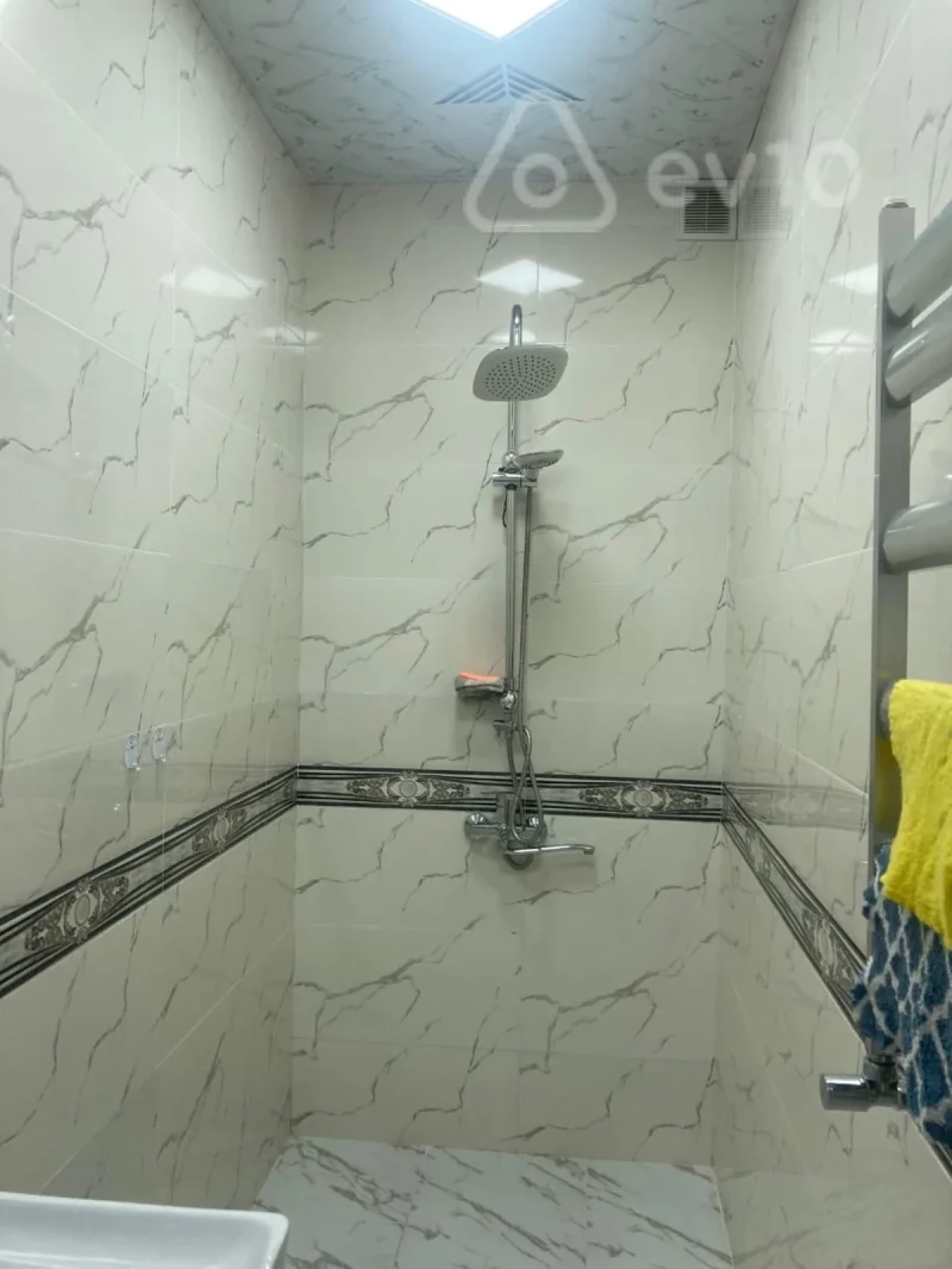 Kirayə verilir 2 otaqlı yeni tikili 60 m²