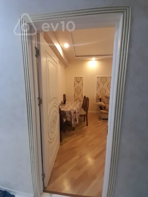 Kirayə verilir 2 otaqlı yeni tikili 60 m²