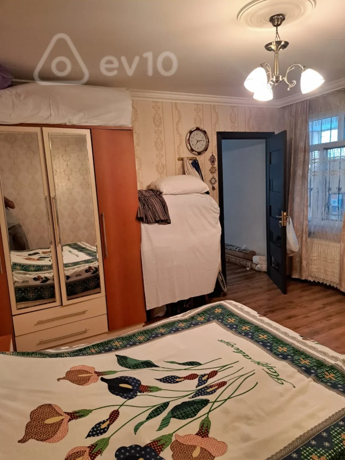 Satılır 4 otaqlı həyət evi 100 m²
