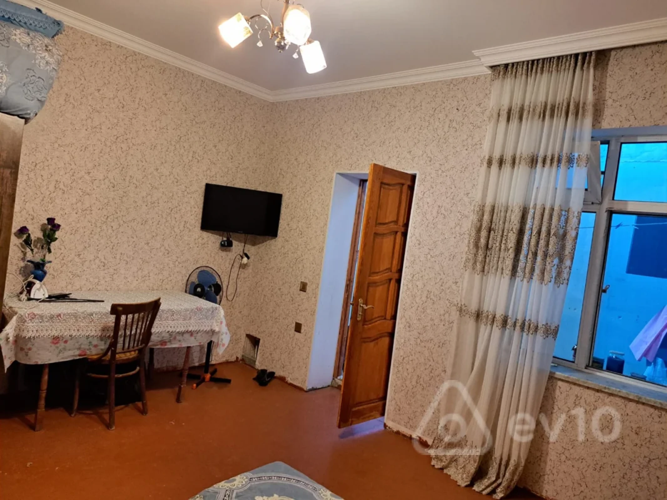 Satılır 4 otaqlı həyət evi 100 m²