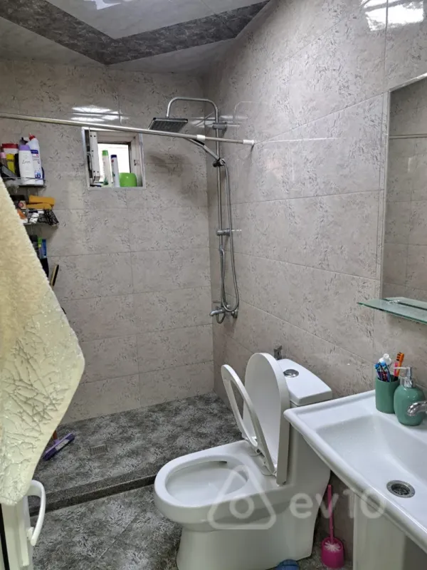 Satılır 4 otaqlı həyət evi 100 m²