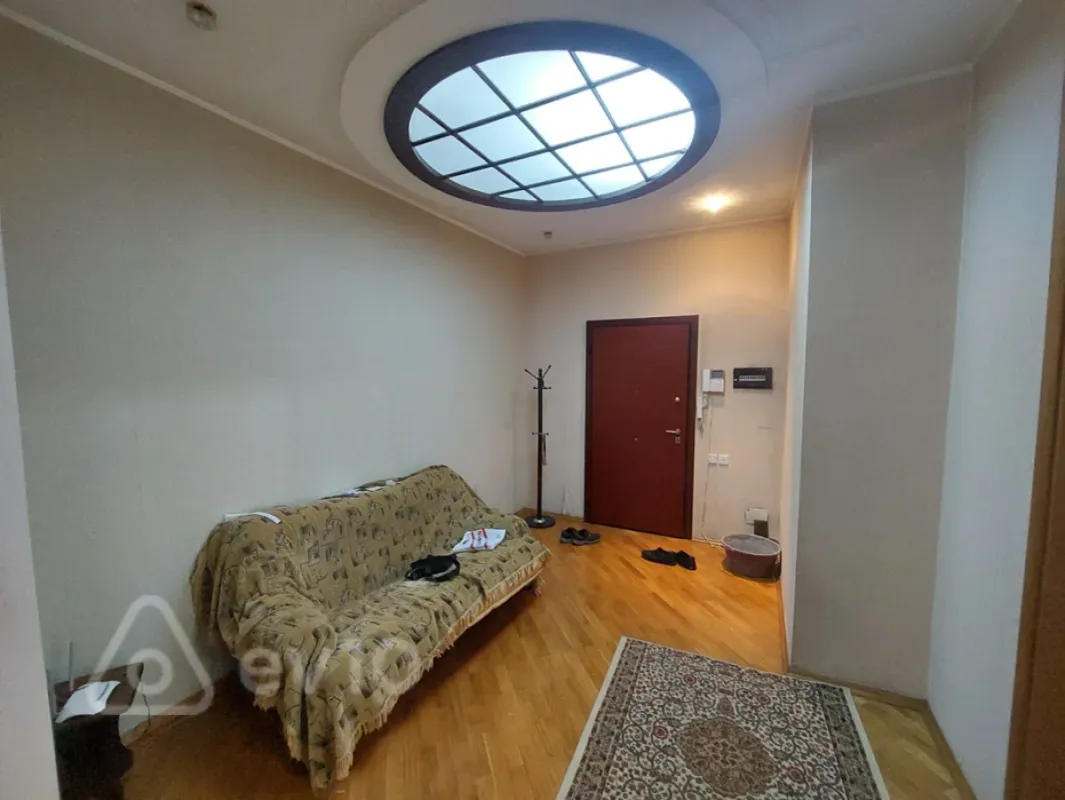 Kirayə verilir 3 otaqlı yeni tikili 141 m²