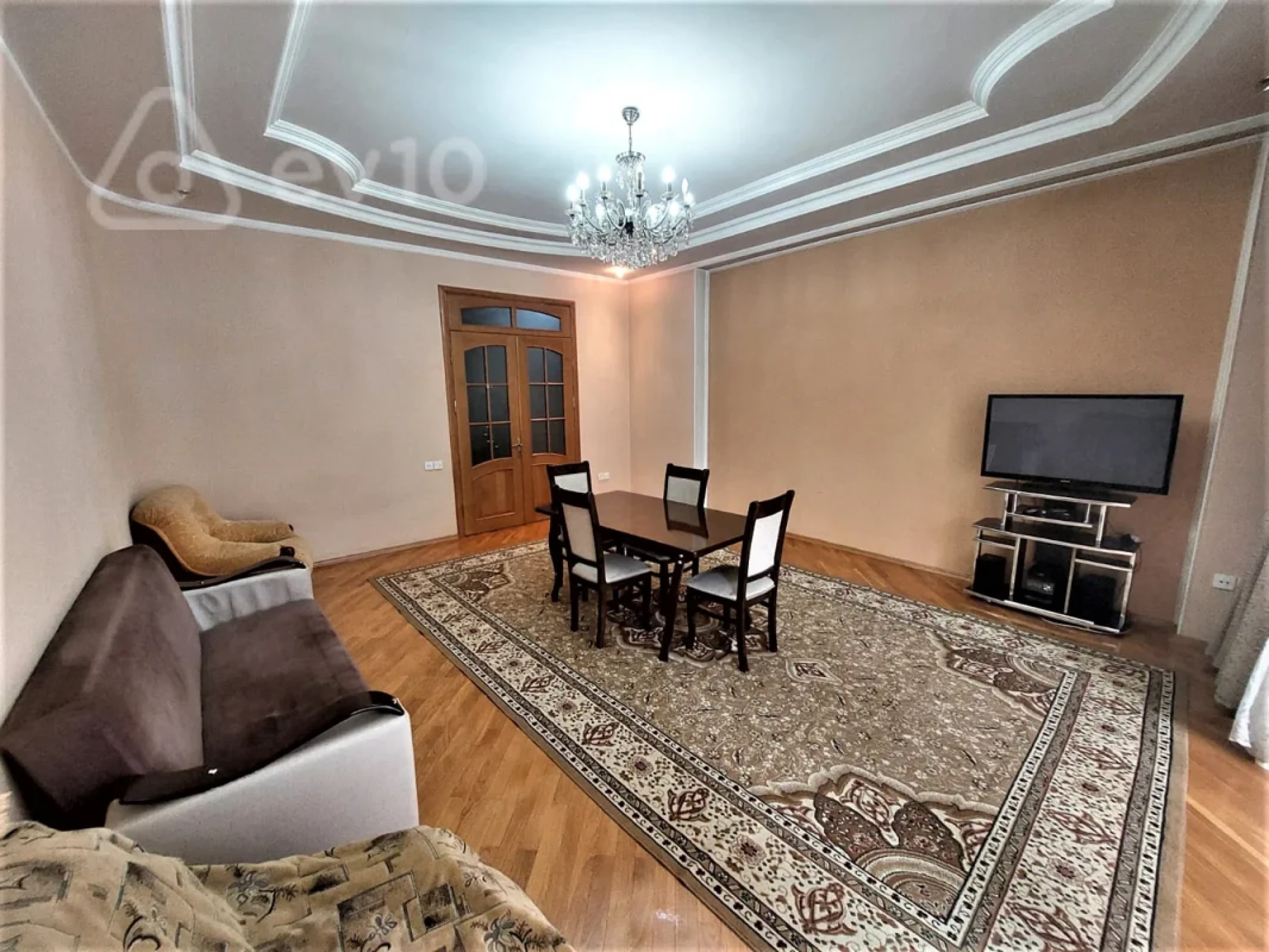Kirayə verilir 3 otaqlı yeni tikili 141 m²