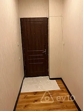 Satılır 2 otaqlı köhnə tikili 45 m²