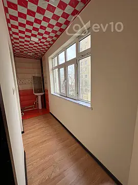 Satılır 2 otaqlı köhnə tikili 45 m²