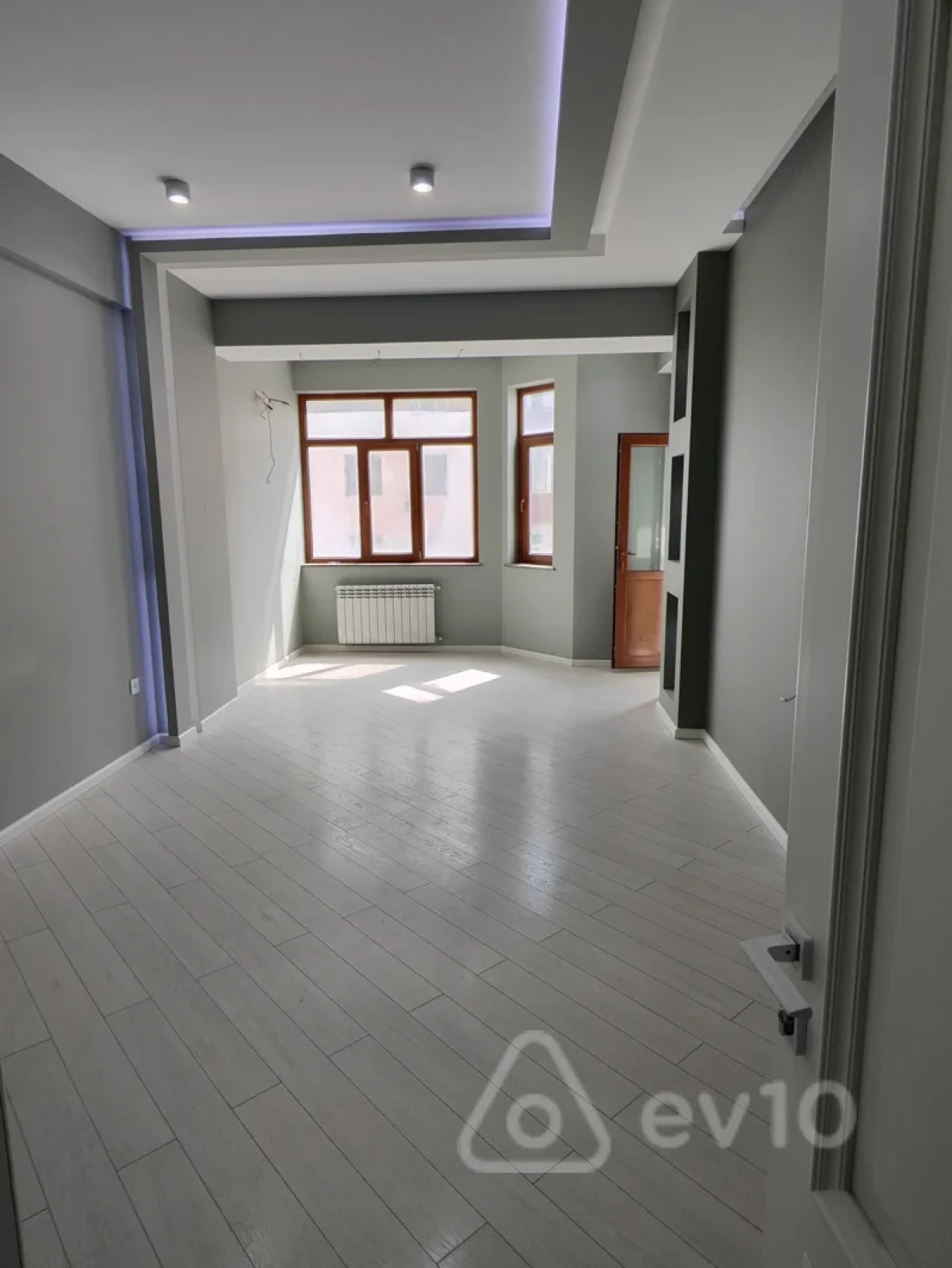 Satılır 1 otaqlı yeni tikili 64.7 m²