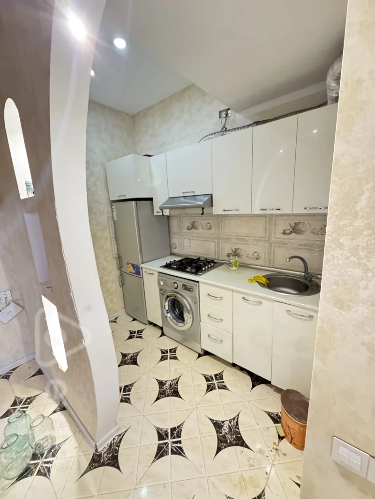 Kirayə verilir 2 otaqlı yeni tikili 58 m²