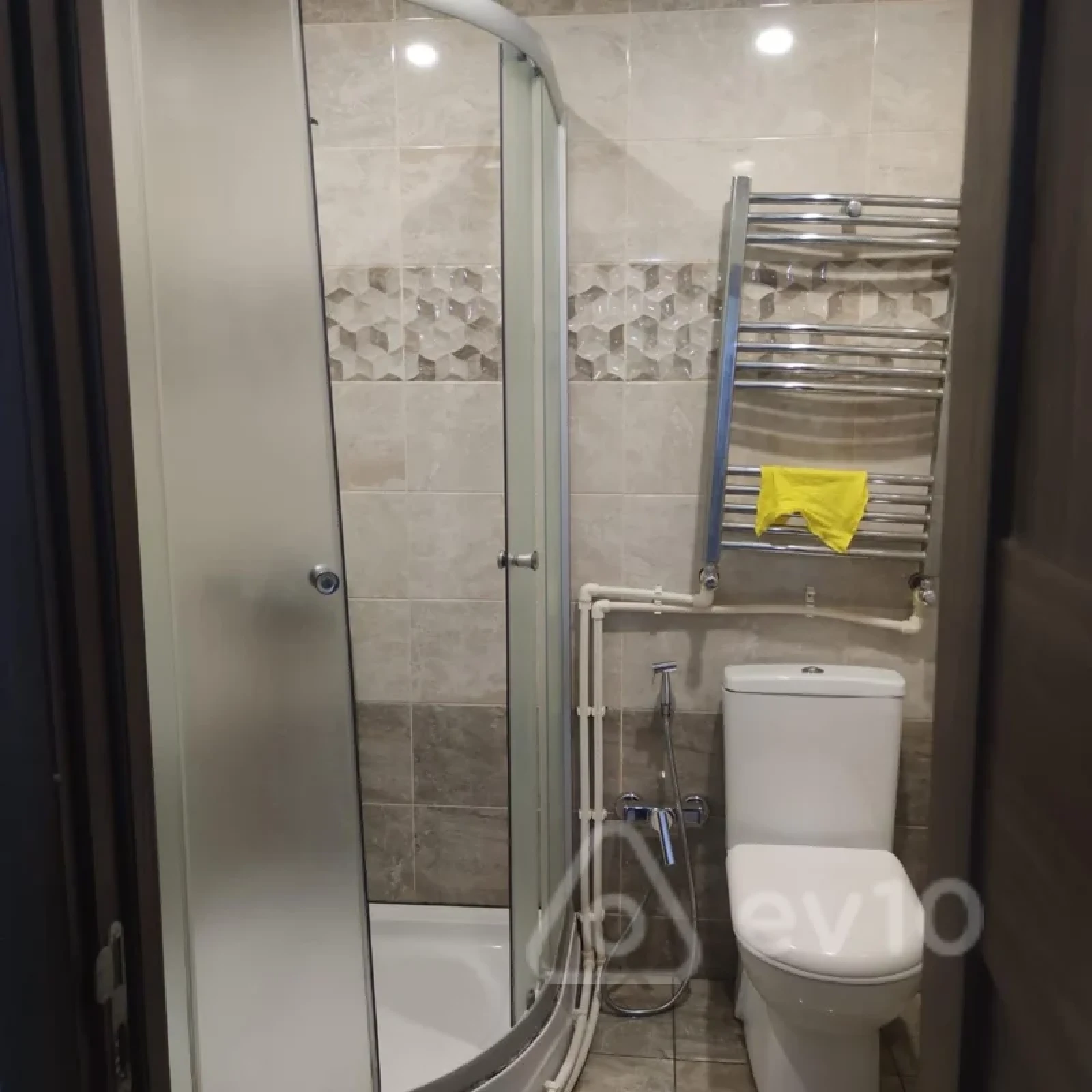 Kirayə verilir 2 otaqlı yeni tikili 60 m²