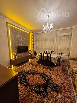 Kirayə verilir 2 otaqlı köhnə tikili 65 m²