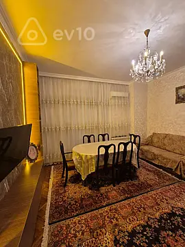 Kirayə verilir 2 otaqlı köhnə tikili 65 m²
