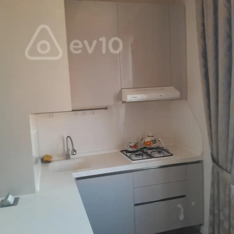 Kirayə verilir 2 otaqlı yeni tikili 70 m²