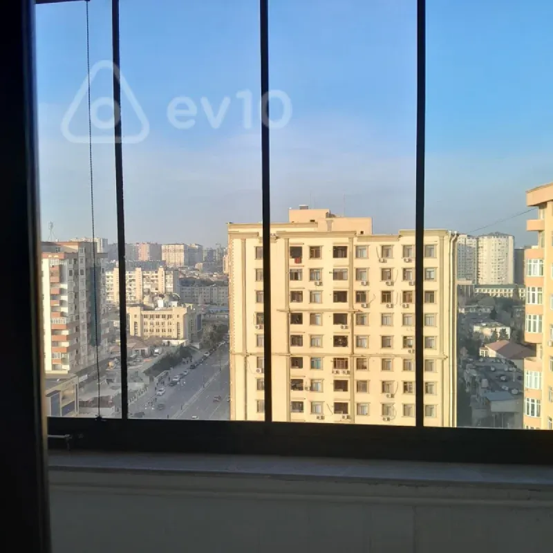 Kirayə verilir 2 otaqlı yeni tikili 70 m²
