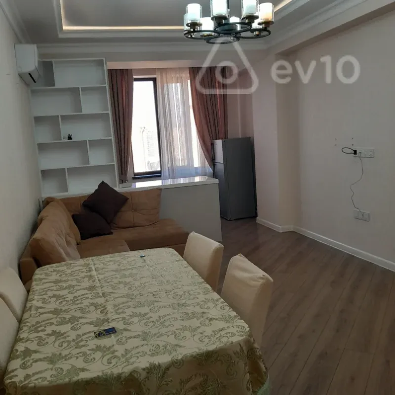 Kirayə verilir 2 otaqlı yeni tikili 70 m²