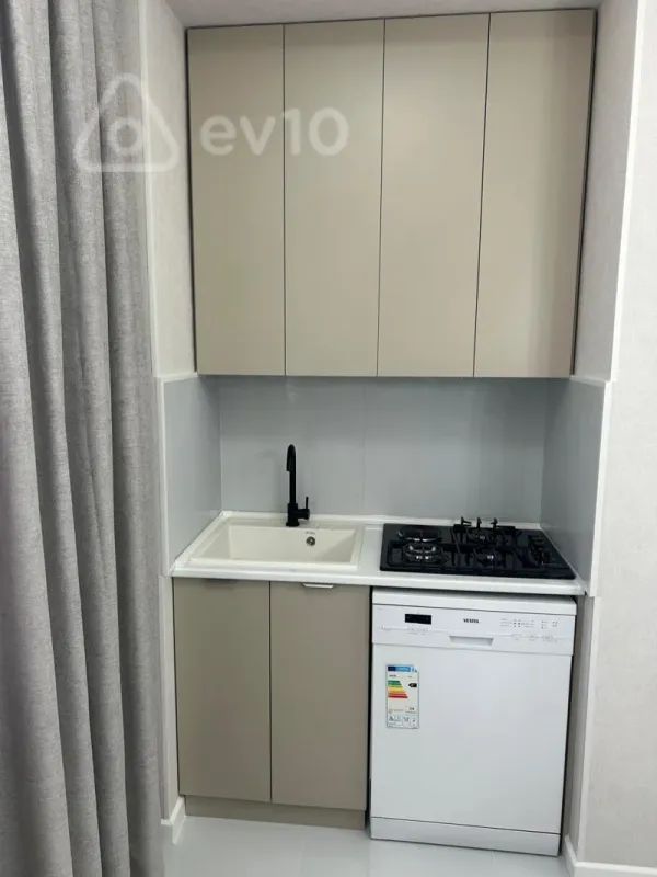 Satılır 2 otaqlı yeni tikili 67 m²