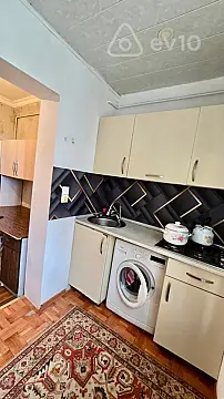 Satılır 2 otaqlı köhnə tikili 49 m²