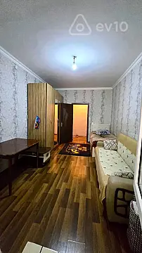 Satılır 2 otaqlı köhnə tikili 49 m²