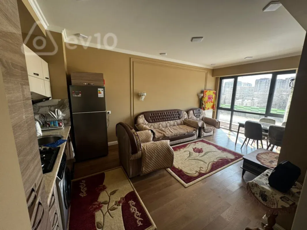 Kirayə verilir 3 otaqlı yeni tikili 85 m²