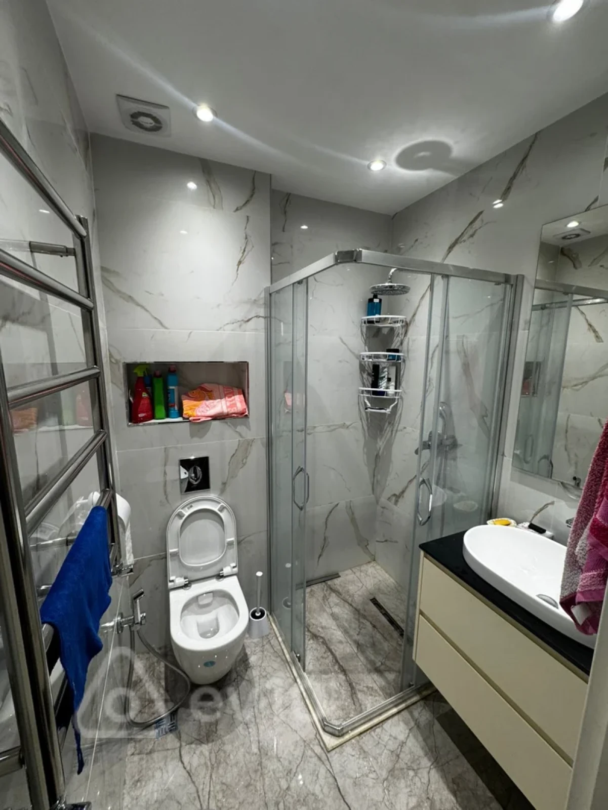 Kirayə verilir 3 otaqlı yeni tikili 85 m²