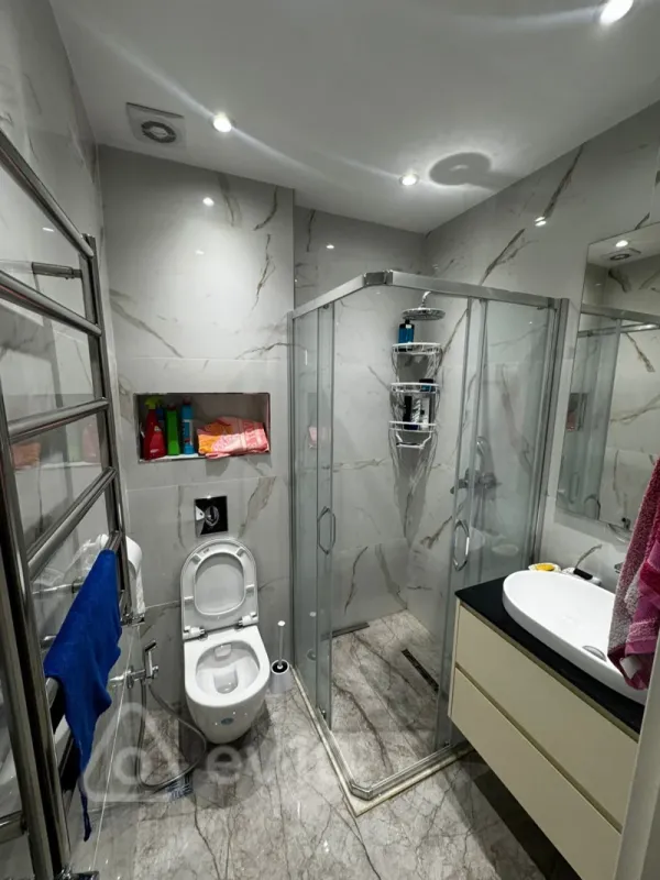 Kirayə verilir 3 otaqlı yeni tikili 85 m²