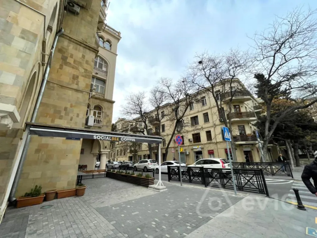 Kirayə verilir 3 otaqlı ofis 100 m²