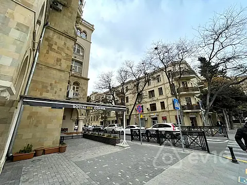 Kirayə verilir 3 otaqlı ofis 100 m² — Bakı, Səbail 3 otaq 100.00 m²