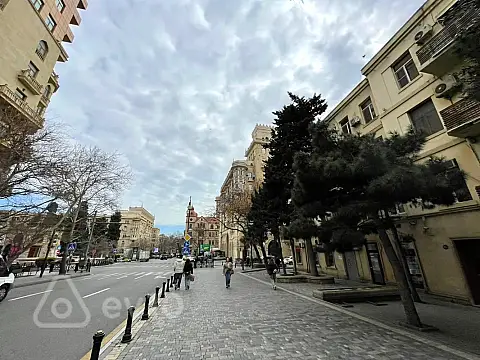 Kirayə verilir 3 otaqlı ofis 100 m²