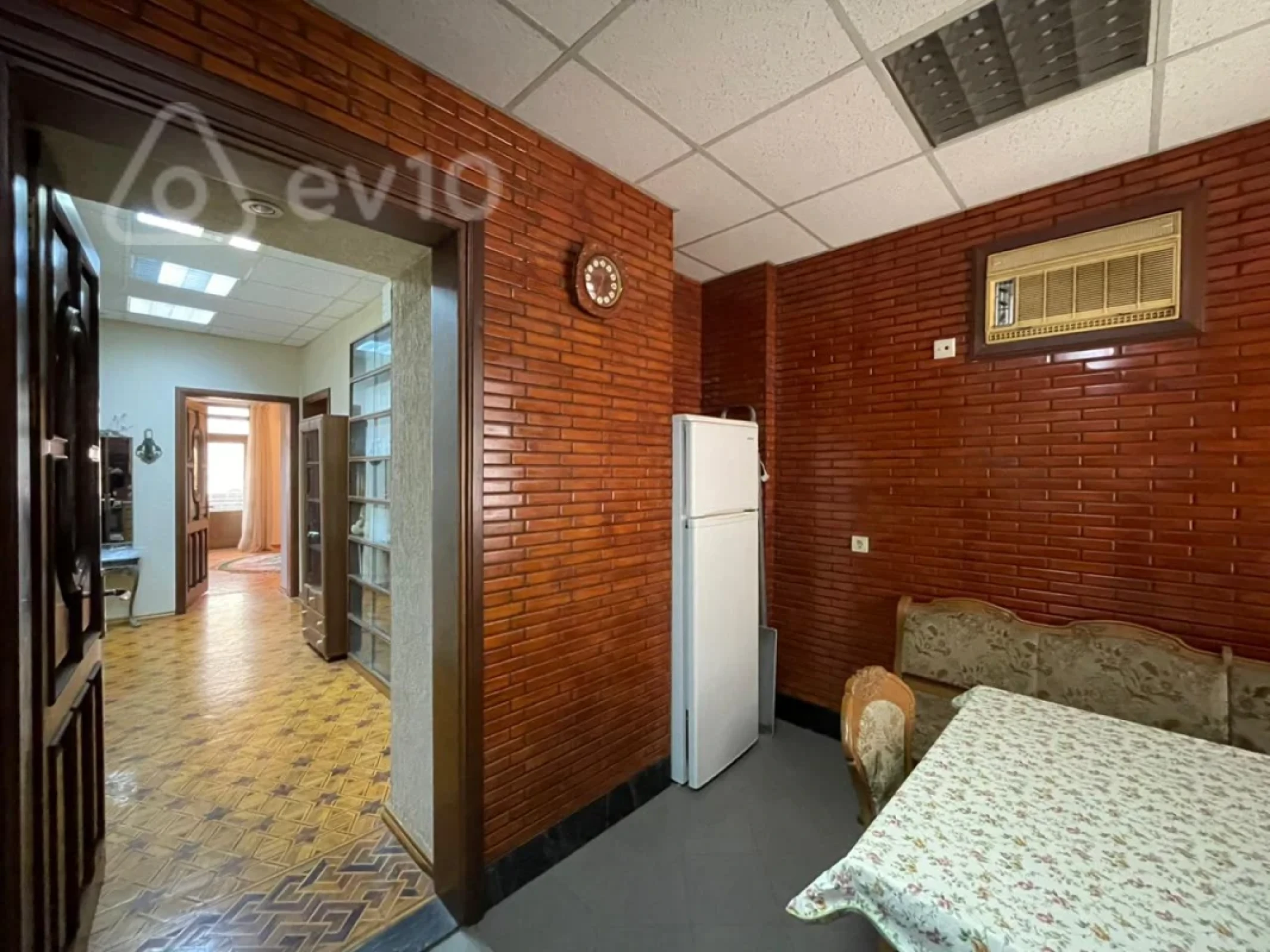 Kirayə verilir 3 otaqlı ofis 100 m²