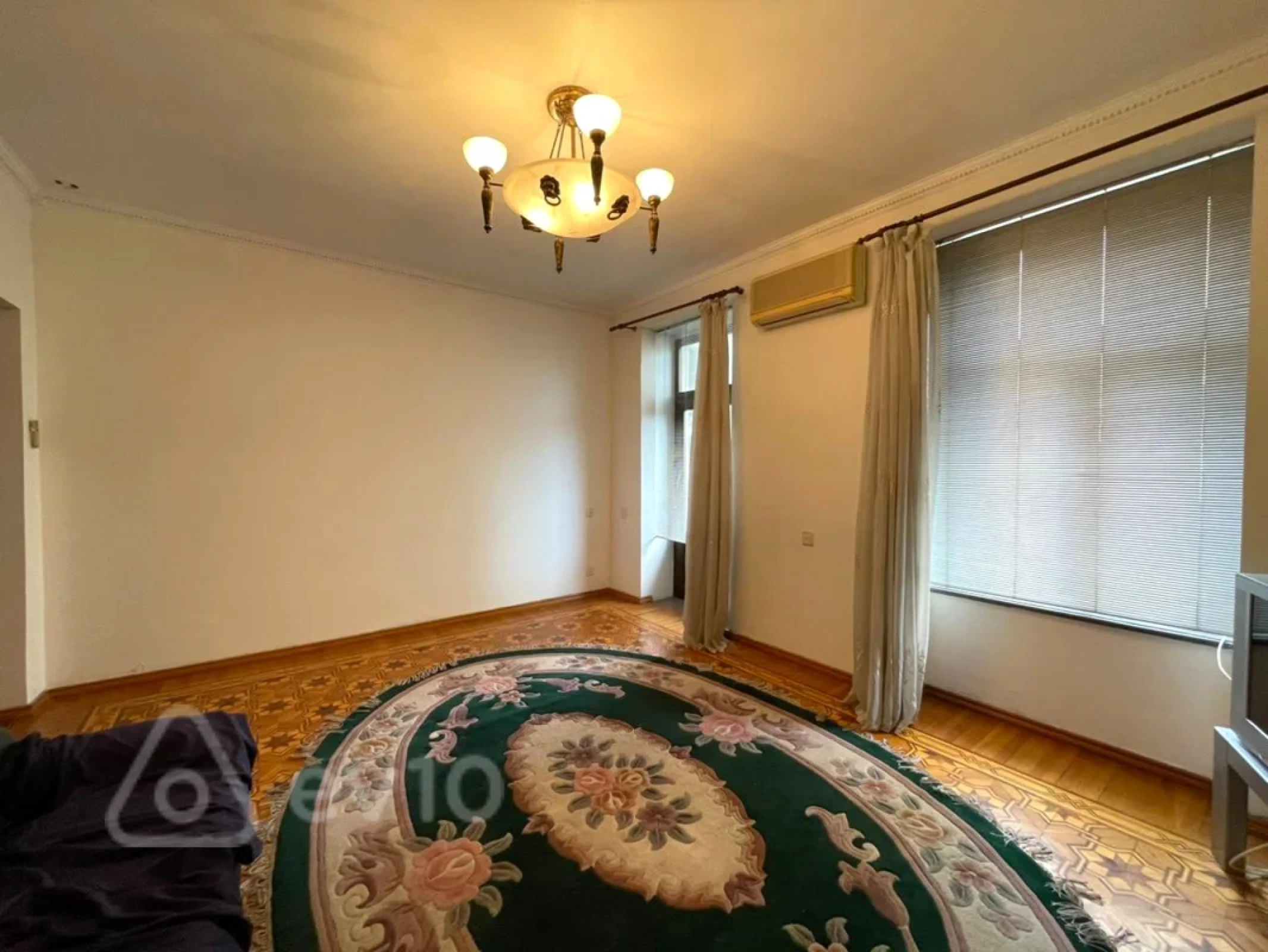 Kirayə verilir 3 otaqlı ofis 100 m²