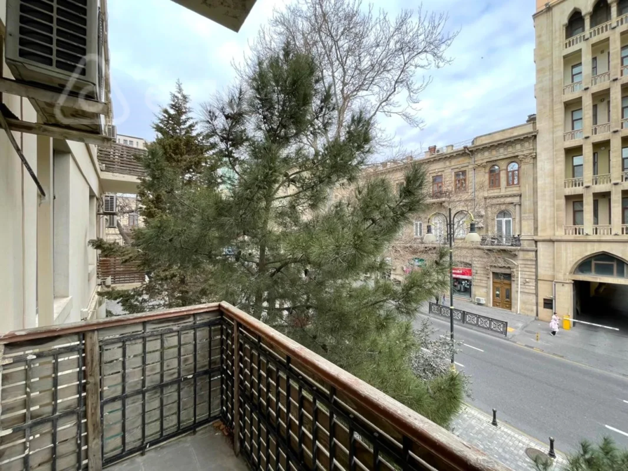 Kirayə verilir 3 otaqlı ofis 100 m²