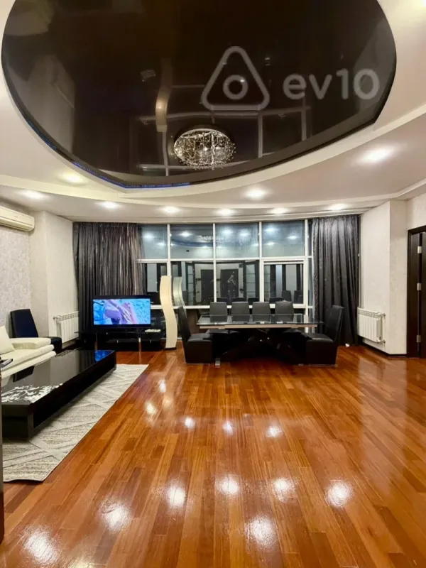 Kirayə verilir 3 otaqlı yeni tikili 110 m²