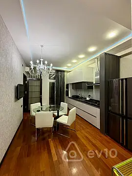 Kirayə verilir 3 otaqlı yeni tikili 110 m²