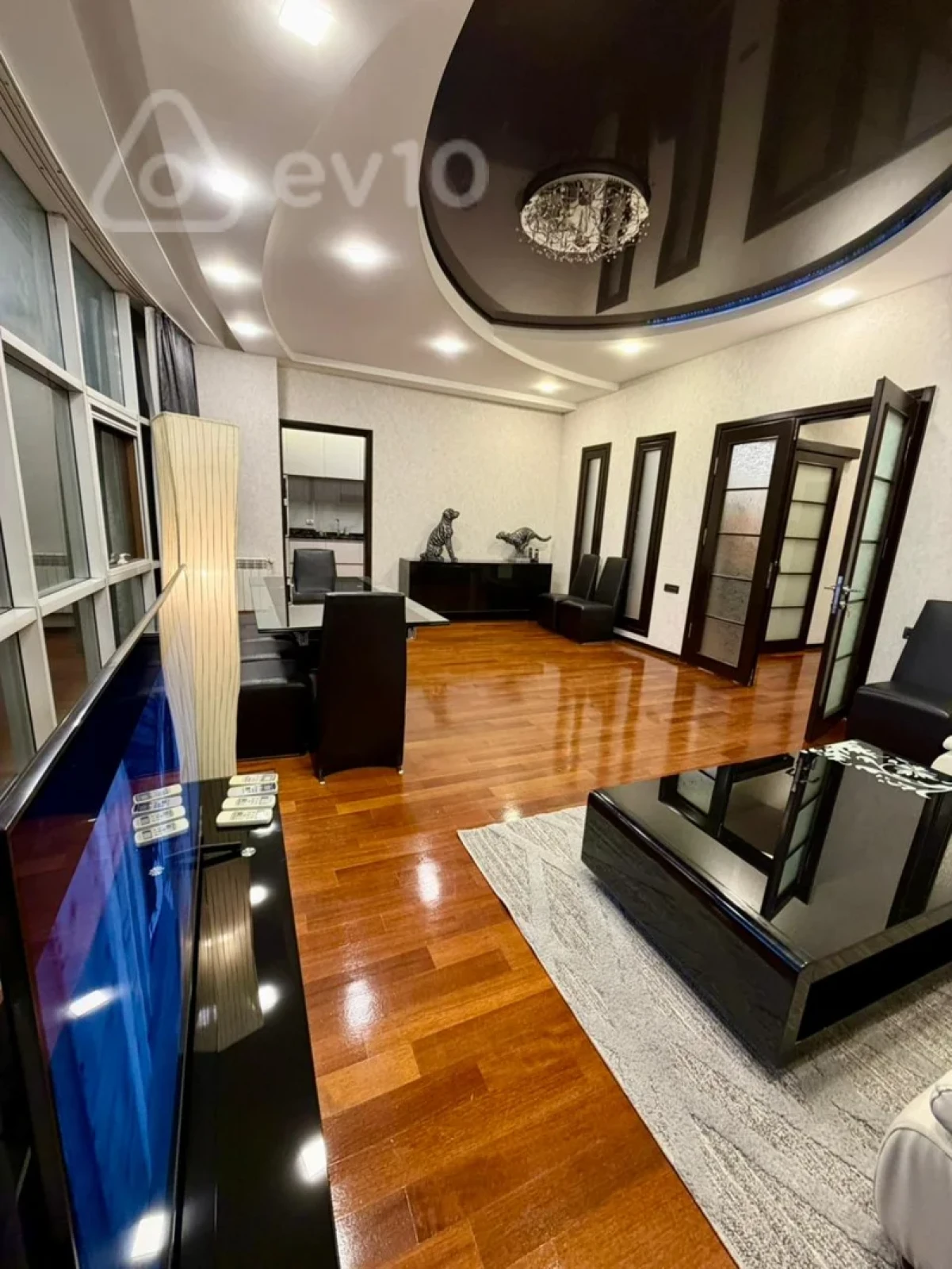 Kirayə verilir 3 otaqlı yeni tikili 110 m²