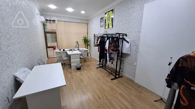 Kirayə verilir 1 otaqlı ofis 20 m²