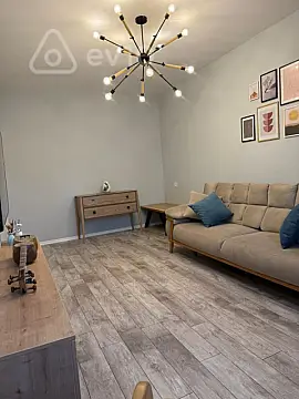 Satılır 2 otaqlı köhnə tikili 55 m²