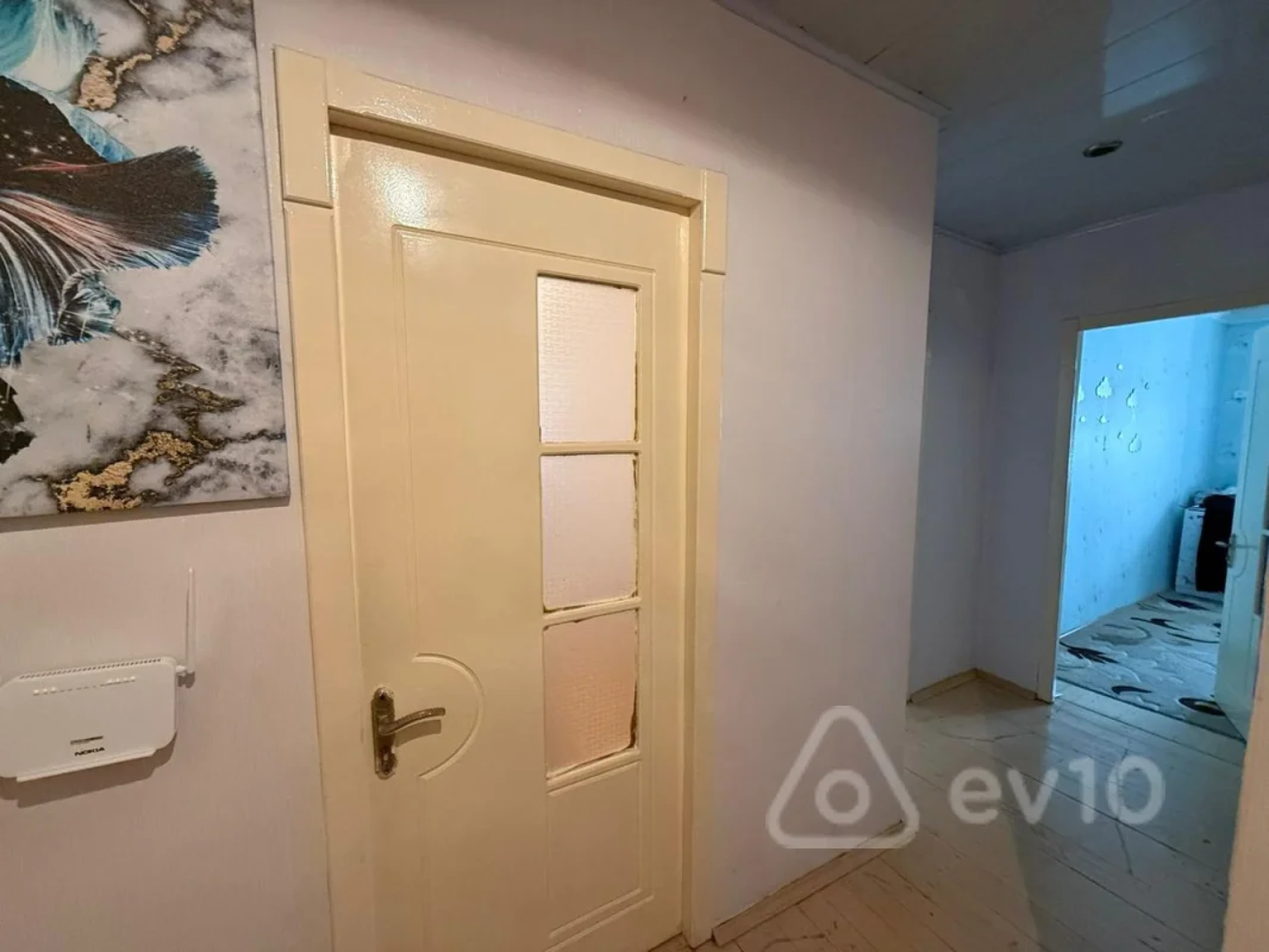 Kirayə verilir 4 otaqlı köhnə tikili 75 m²