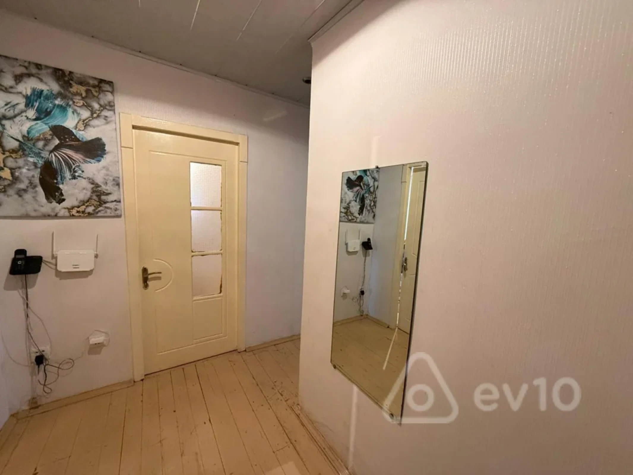 Kirayə verilir 4 otaqlı köhnə tikili 75 m²