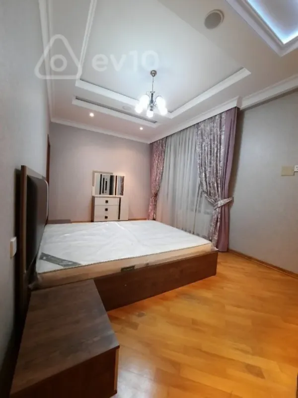 Kirayə verilir 2 otaqlı yeni tikili 90 m²