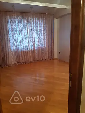 Satılır 2 otaqlı yeni tikili 80 m²